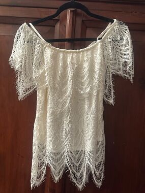 Lace Marilyn Top  Crochet Off-Shoulder Tunic Top Size Small NWT